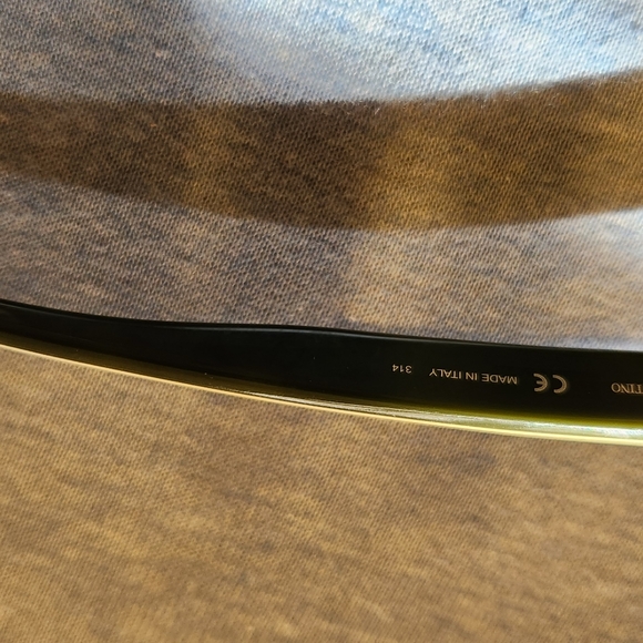 Valentino resin camo wayfarer silver mirrored sunglasses 👓 - Picture 6 of 14